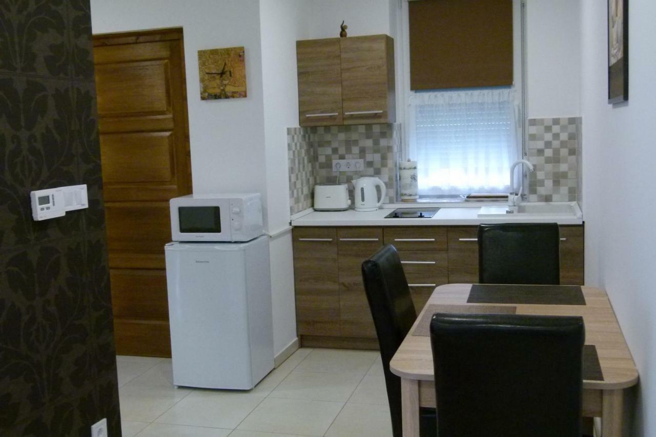 Wolf House Apartman Apartment Zalaegerszeg Luaran gambar