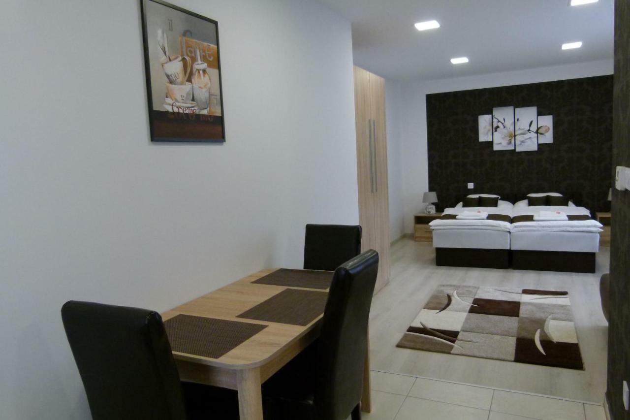 Wolf House Apartman Zalaegerszeg Luaran gambar