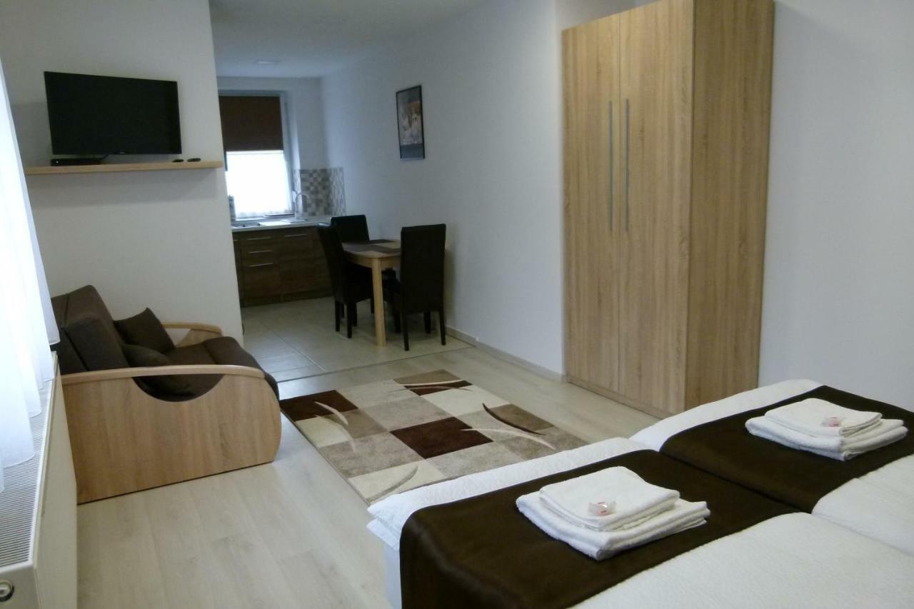 Wolf House Apartman Apartment Zalaegerszeg Luaran gambar