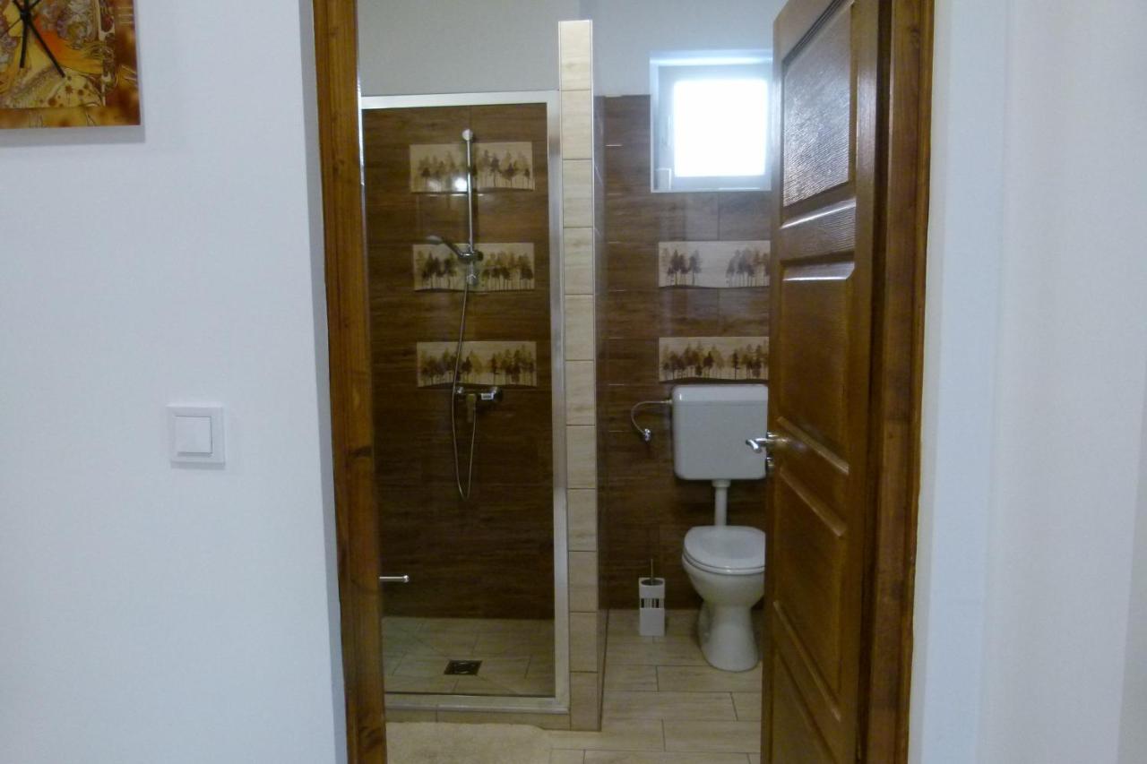 Wolf House Apartman Apartment Zalaegerszeg Luaran gambar